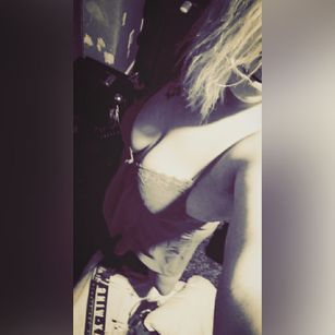 Model - Mandi Cane fun