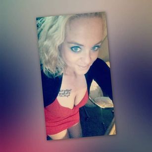 Model - Mandi Cane fun