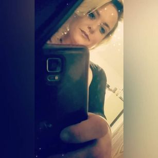 Model - Mandi Cane fun