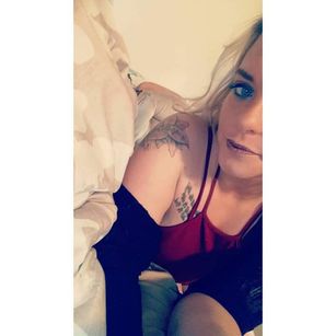 Model - Mandi Cane Blonde