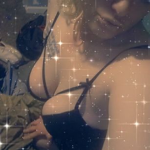 Model - Mandi Cane Blonde