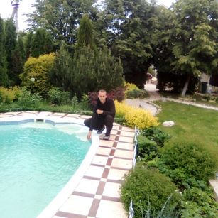 Model - nikolosX nude