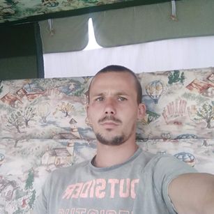 Model - nikolosX striptease