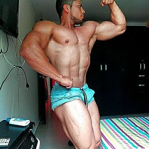 Model - jake skype bodibuilding