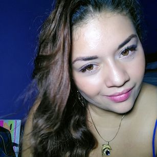 Model - Raisabellaluna latina