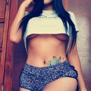 Model - NicolettColin mature