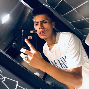 Model - Camilo Leon bigcock