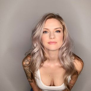 Model - Allie Awesome babe