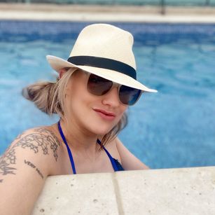 Model - Allie Awesome American