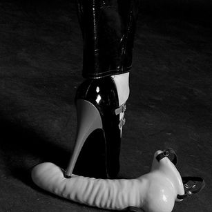 Model - Ukmistress domination