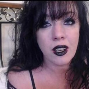 Model - Raven Winter fetish