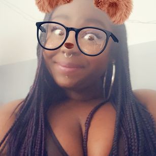 Model - Eloie Mei Pride BOOTY