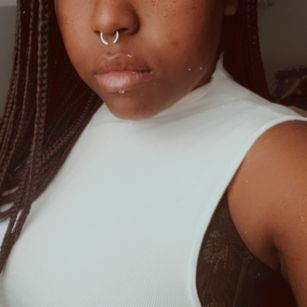 Model - Eloie Mei Pride joi