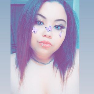 Model - AnnastaizaRayne QueenRayne