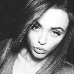 Model - MaryRouds anal