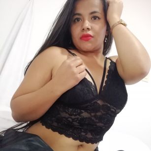 Model - miawillson feet