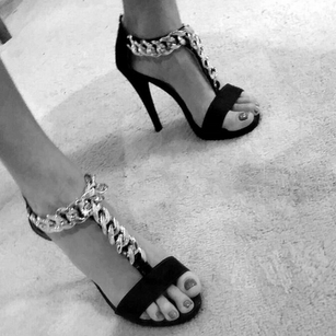 Model - Mistress Lady Quinn customvideo