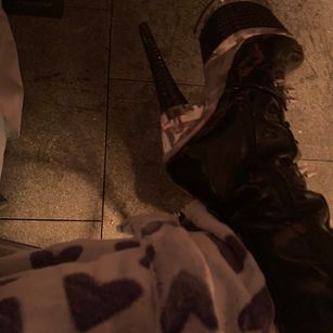 Model - Mistress Lady Quinn customvideo