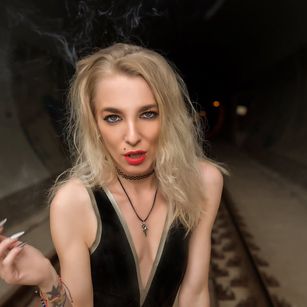 Model - Mistress Lady Quinn fetish