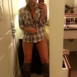 Model - Michelleinthebay toys