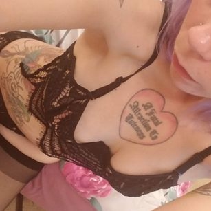 Model - mika cuckolding
