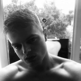 Model - Mar1polo2 Callme