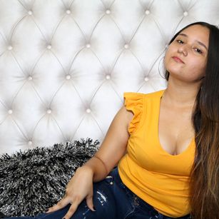 Model - Emily HotStar colombia