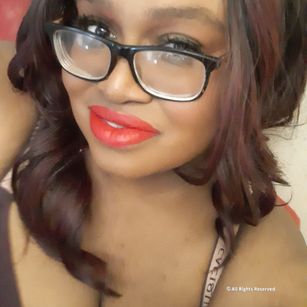 Model - annakakes Ebony