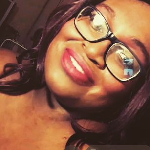 Model - annakakes fun