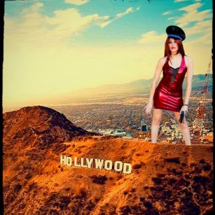 Model - SexiRavenRae femdom