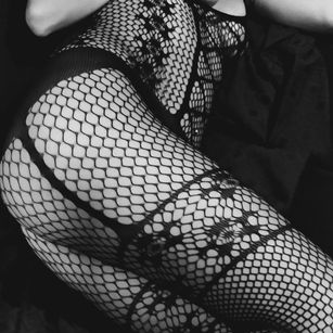 Model - Anastasia Escobedo piercings