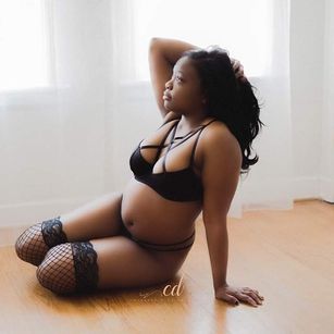 Model - YummiKoKo sexy