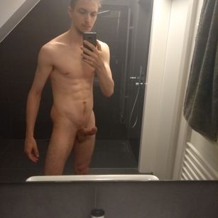 Model - CurvedEuro sixpack