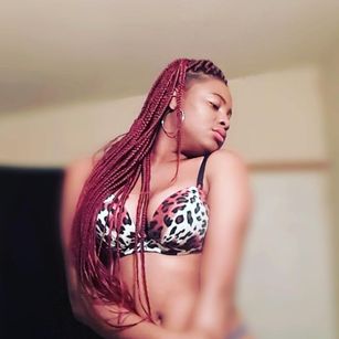 Model - ebony secret Ebony