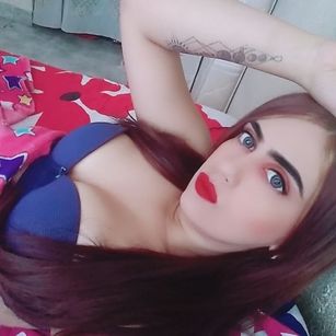 Model - SummissiveGirls4u couple