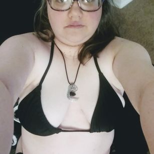 Model - GamerLilithRose bigtits