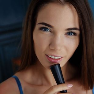 Model - Lovenia Lux sexy