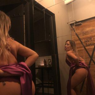 Model - Emma girlnextdoor