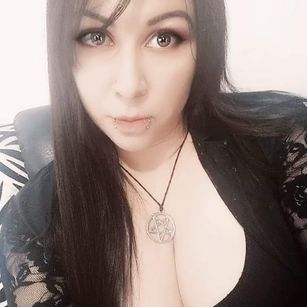 Model - ZATRICAXHORNY dirty