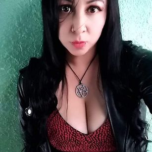 Model - ZATRICAXHORNY mistress