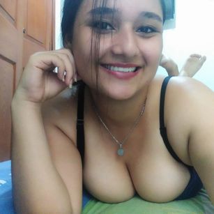 Model - Emily HotStar whatsapp