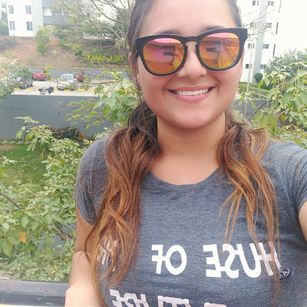 Model - Emily HotStar hugebobs