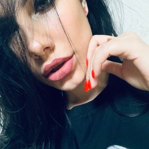 Model - Alisia brunett