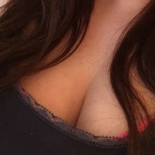 Model - MissLolla_23 friendly