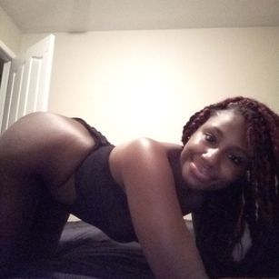 Model - xochilmymy play