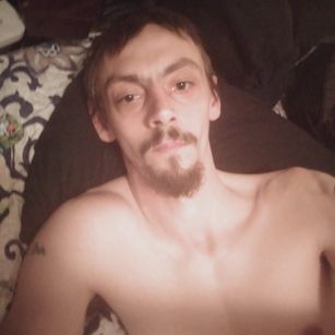 Model - Roy Mitchel bi