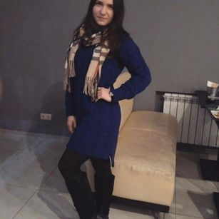 Model - Juli96 cheerful