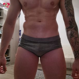 Model - SinnerMuscle abs