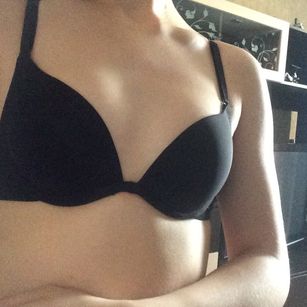 Model - Zaya Cassidy oil