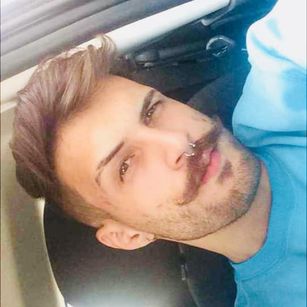 Model - Enzzo Ferraz Hot